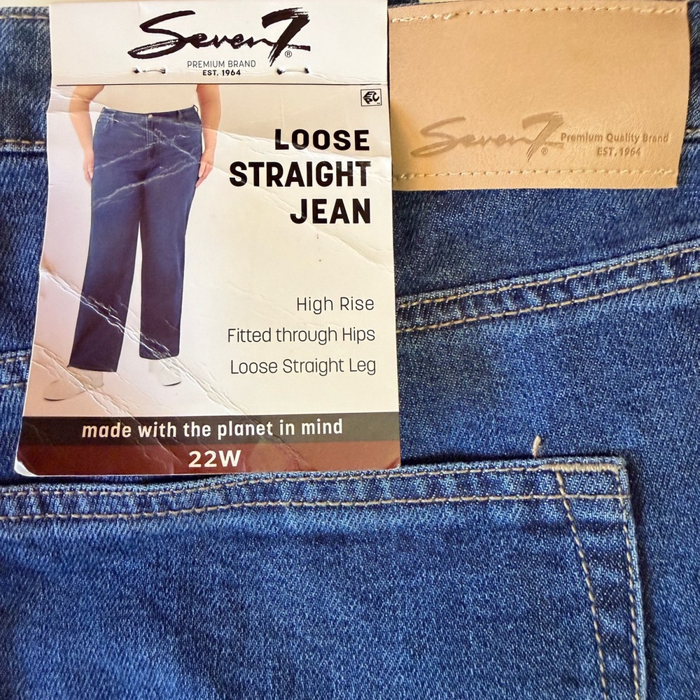 Seven7 Women’s Relaxed Fit Blue Jeans - Picture 4 of 5